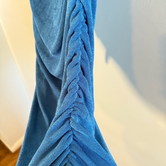 Princess Polly Strapless Blue Dress, NWT, Size 10. - Picture 4 of 5